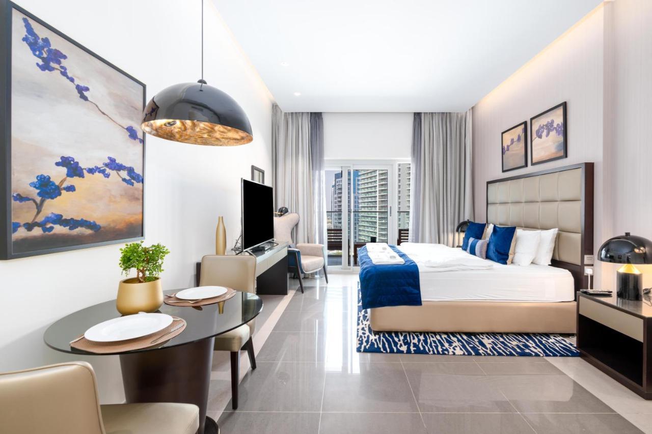 Stunning Studio Near Burj Khalifa Дубай Экстерьер фото